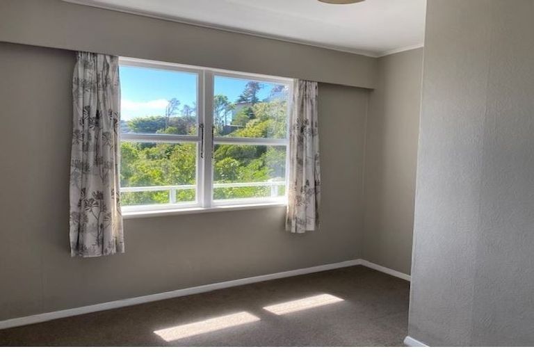 Photo of property in 84 Tarawera Road, Johnsonville, Wellington, 6037