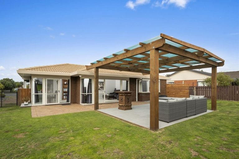 Photo of property in 22 The Green, Mount Maunganui, 3116