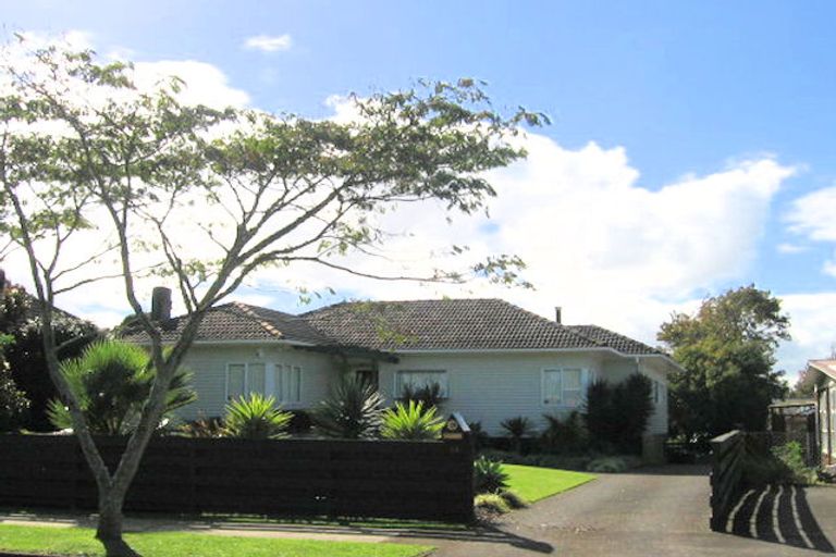 Photo of property in 16 Margan Avenue, Papatoetoe, Auckland, 2025