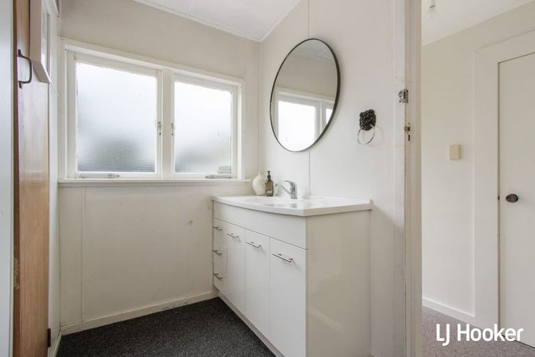 Photo of property in 13 Hinemoa Road, Waihi Beach, 3611