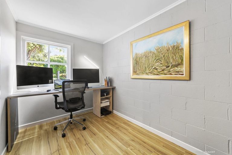 Photo of property in 32 Havelock Street, Mornington, Wellington, 6021