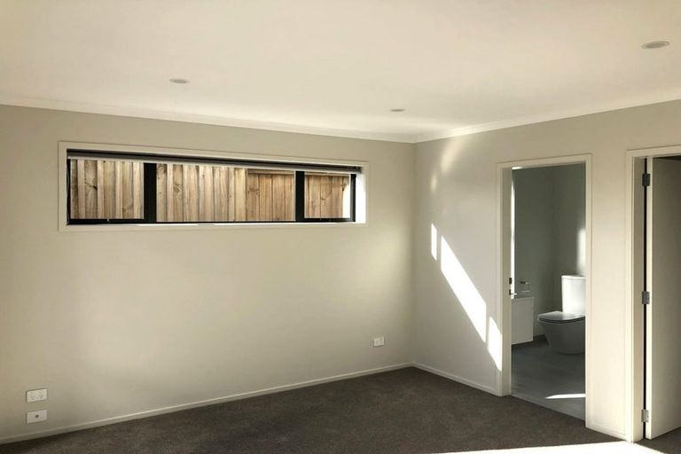Photo of property in 35 Awataha Crescent, Pyes Pa, Tauranga, 3110
