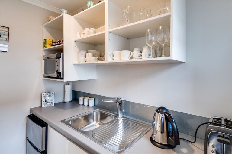 Photo of property in 138 North Shore Road, Eskdale, Napier, 4182