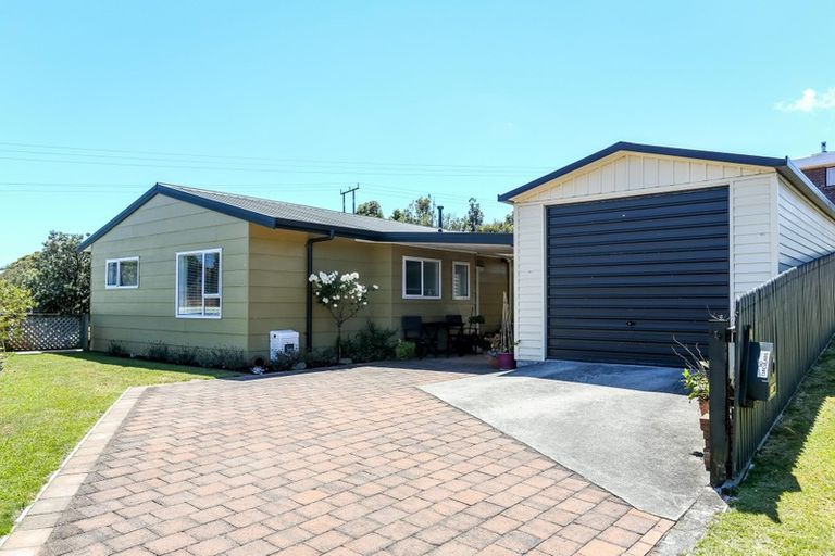 Photo of property in 11 Puketotara Street, Highlands Park, New Plymouth, 4312