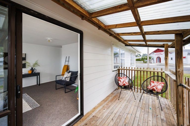 Photo of property in 78 Willoughby Street, Halcombe, Feilding, 4779