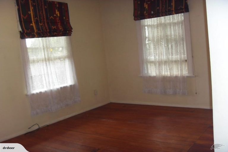 Photo of property in 67a Astley Avenue, New Lynn, Auckland, 0600