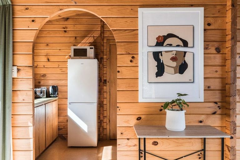 Photo of property in 20 Earnslaw Terrace, Queenstown, 9300