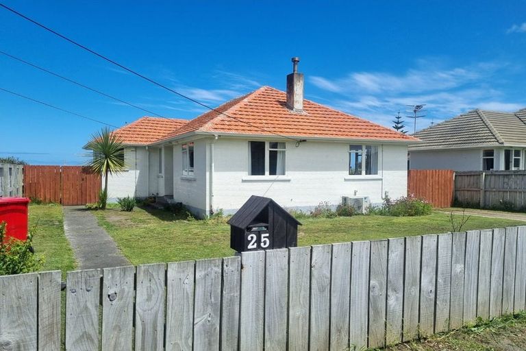 Photo of property in 25 Akatea Street, Gonville, Whanganui, 4501
