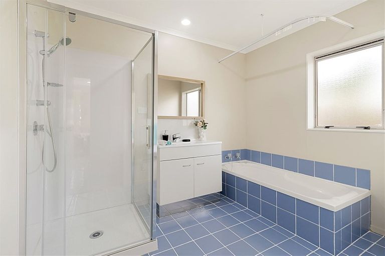 Photo of property in 14a Pooks Road, Ranui, Auckland, 0612