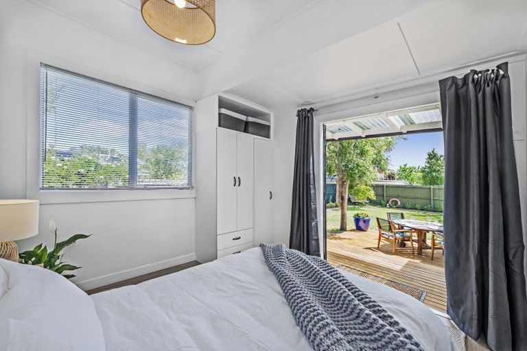 Photo of property in 16 Broadway Avenue, Waikuku Beach, 7473