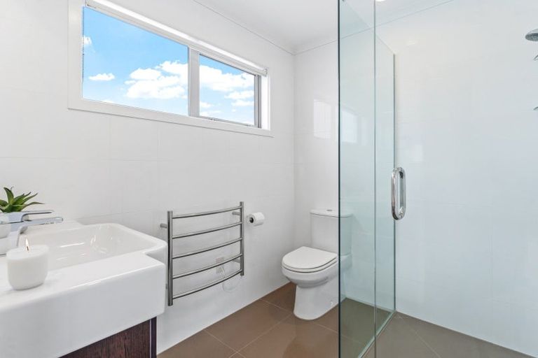 Photo of property in 26 Waitotara Way, Whitianga, 3510