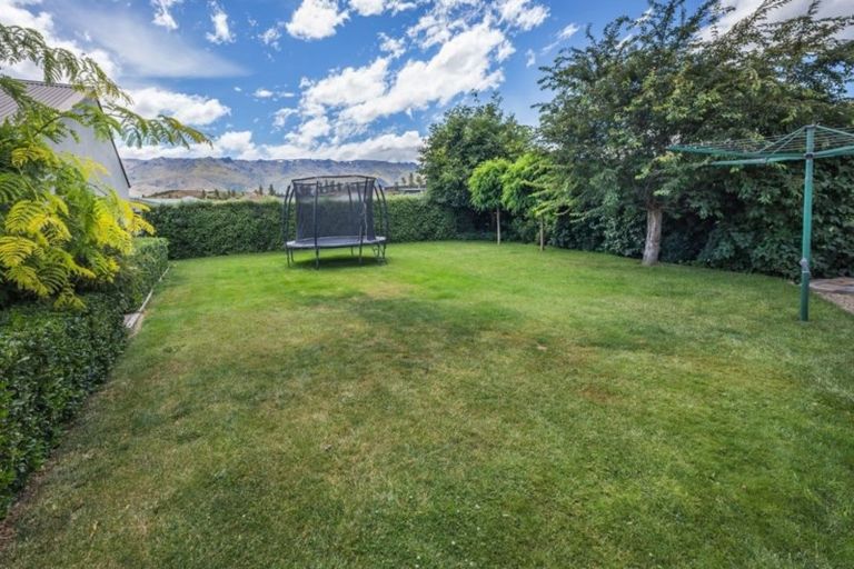 Photo of property in 13 Ferry Lane, Mount Pisa, Cromwell, 9383