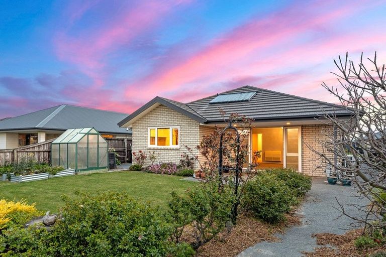 Photo of property in 12 Retallick Way, Amberley, 7410