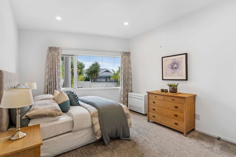 Photo of property in 39 Argo Drive, Half Moon Bay, Auckland, 2012