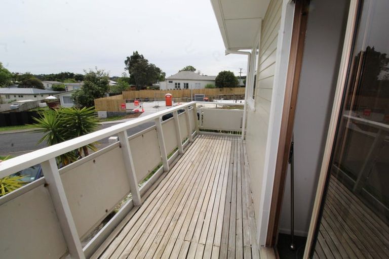 Photo of property in 232 Birkdale Road, Birkdale, Auckland, 0626