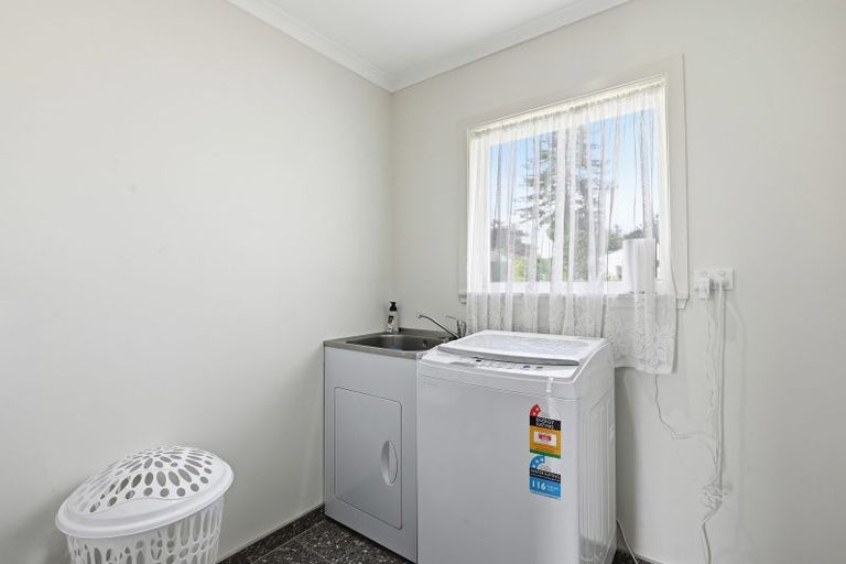 Photo of property in 21 Russell Road, Fairy Springs, Rotorua, 3015