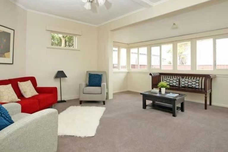 Photo of property in 143 Rongotai Road, Kilbirnie, Wellington, 6022