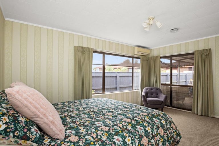 Photo of property in 68 Reynolds Road, Havelock North, 4130