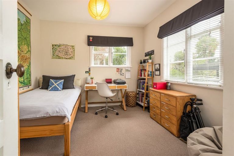 Photo of property in 8 Kitchener Place, Opawa, Christchurch, 8023