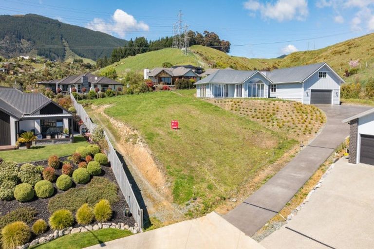 Photo of property in 32 Piwakawaka Drive, Stoke, Nelson, 7011