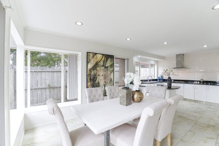 Photo of property in 5 Windsong Court, Northpark, Auckland, 2013