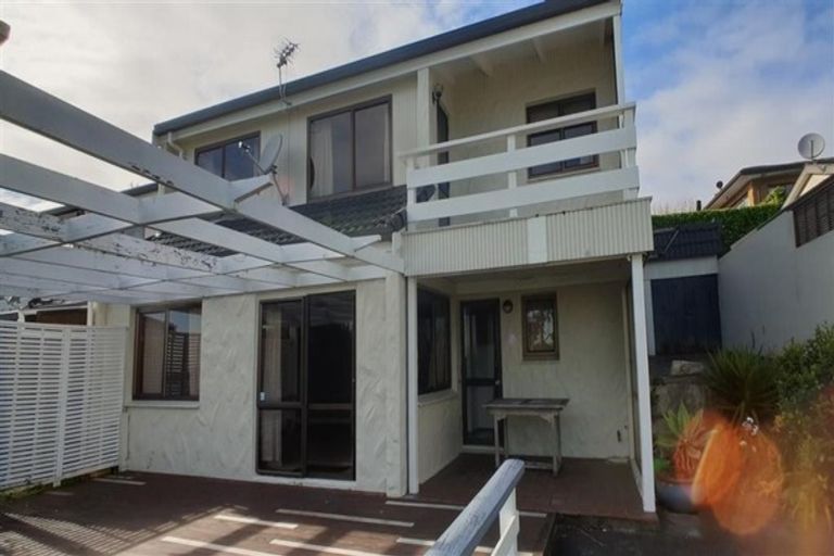 Photo of property in 6 Lilford Place, Half Moon Bay, Auckland, 2012