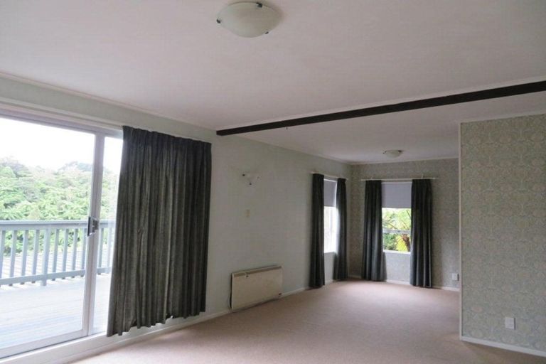 Photo of property in 3 Harbour View Road, Harbour View, Lower Hutt, 5010