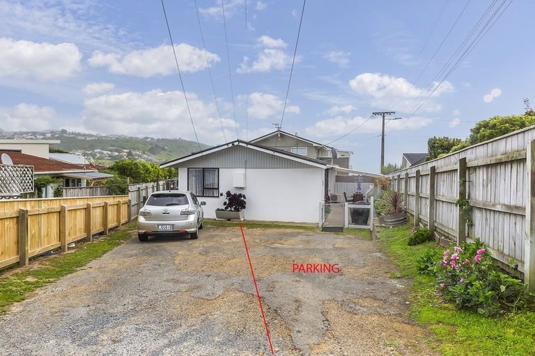 Photo of property in 3/22 Park Avenue, Titahi Bay, Porirua, 5022