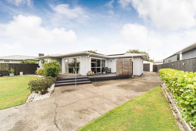 Photo of property in 14 Pitama Road, Awapuni, Palmerston North, 4412