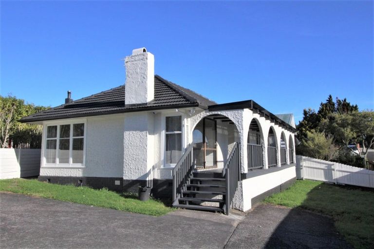 Photo of property in 44 Kervil Avenue, Te Atatu Peninsula, Auckland, 0610