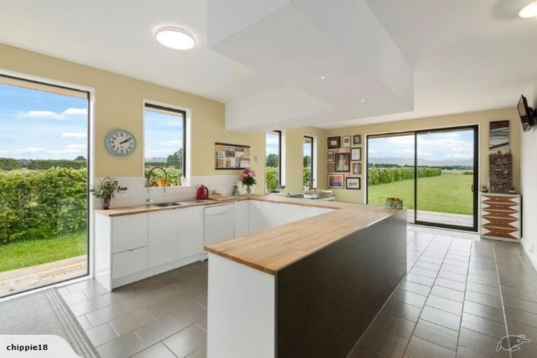 Photo of property in 102 Glews Road, Cust, Rangiora, 7471