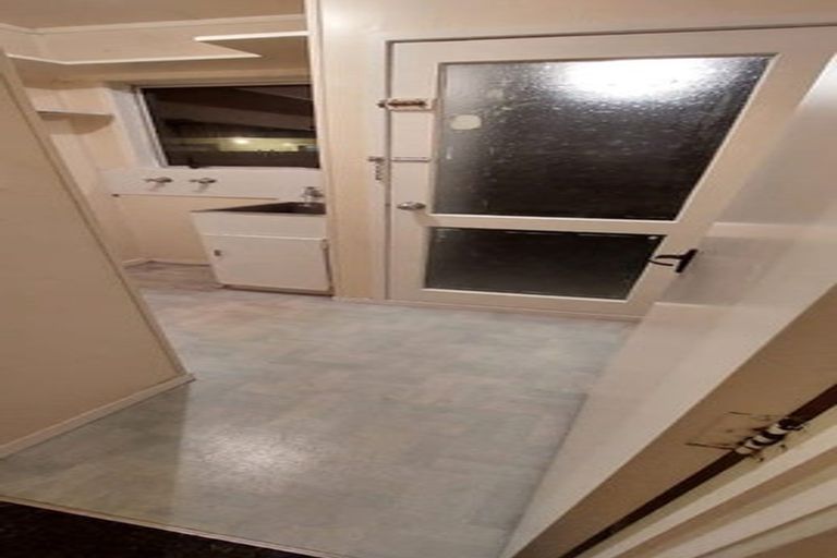 Photo of property in 2/100 Cargill Street, Papakura, 2110