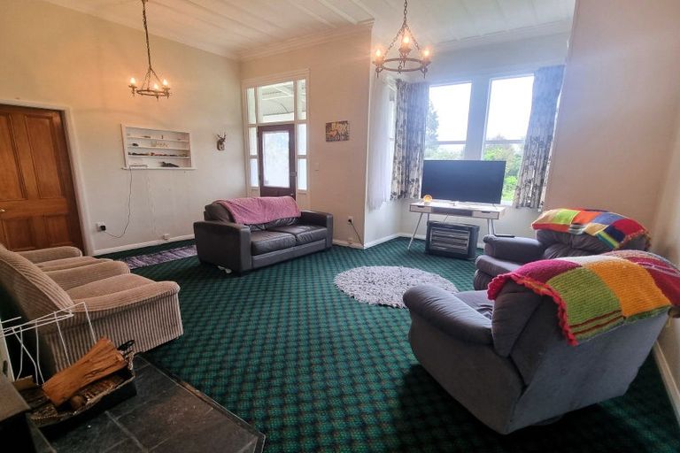 Photo of property in 20 Makomako Street, Pongaroa, 4991