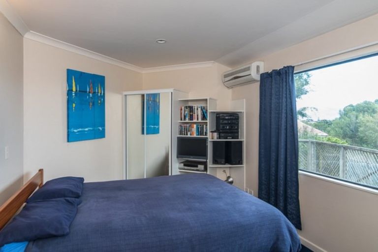 Photo of property in 7 Sunset Terrace, Waikanae Beach, Waikanae, 5036