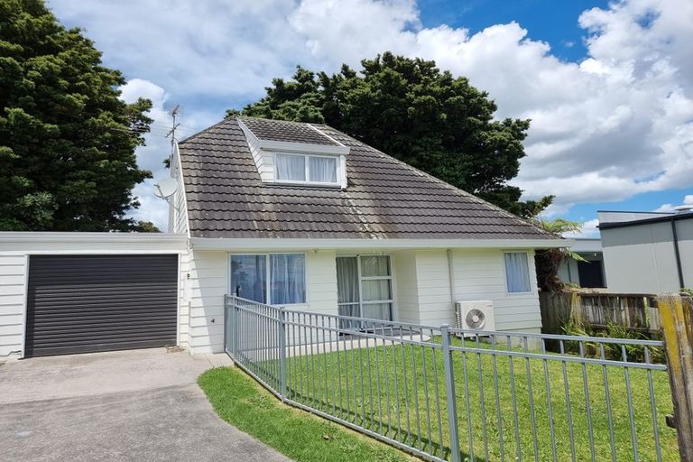 Photo of property in 2/7 Beach Road, Takanini, 2112