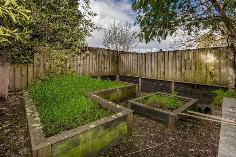 Photo of property in 62 Renown Road, Raumati South, Paraparaumu, 5032