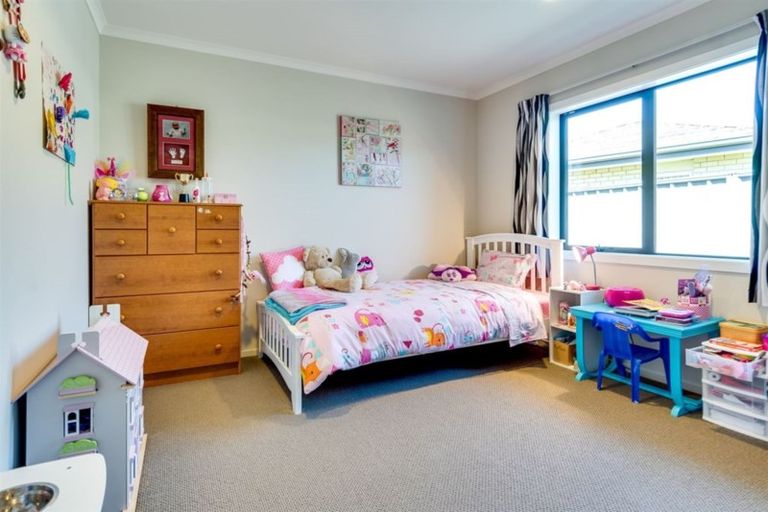 Photo of property in 4 Hawea Place, Poraiti, Napier, 4112
