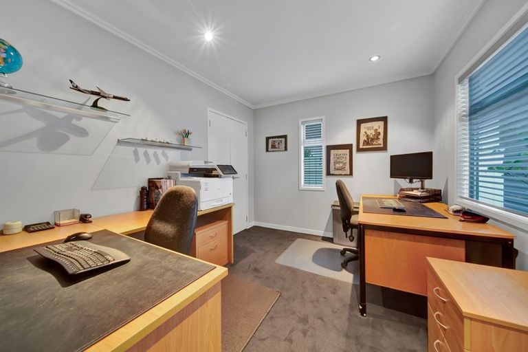 Photo of property in 244a Saint Aubyn Street, New Plymouth, 4310