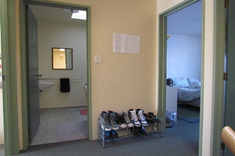 Photo of property in 17 Howe Street, North Dunedin, Dunedin, 9016