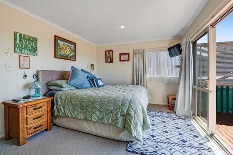 Photo of property in 57a Kestrel Heights, Arkles Bay, Whangaparaoa, 0932