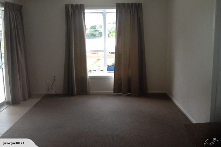 Photo of property in 14 Vienna Place, Birkenhead, Auckland, 0626