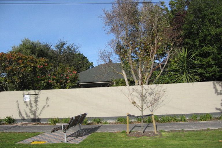 Photo of property in 8 Chilcombe Street, Ilam, Christchurch, 8041