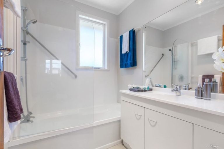 Photo of property in 21 Te Wiata Place, Avondale, Auckland, 1026