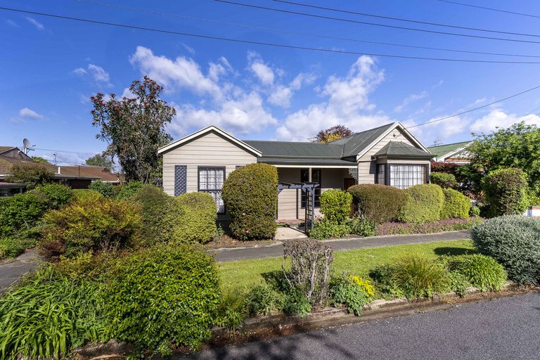 Photo of property in 6 Queen Street, Mosgiel, 9024