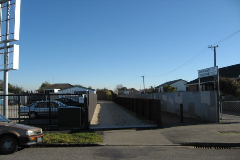 Photo of property in 36 Palmers Road, New Brighton, Christchurch, 8083