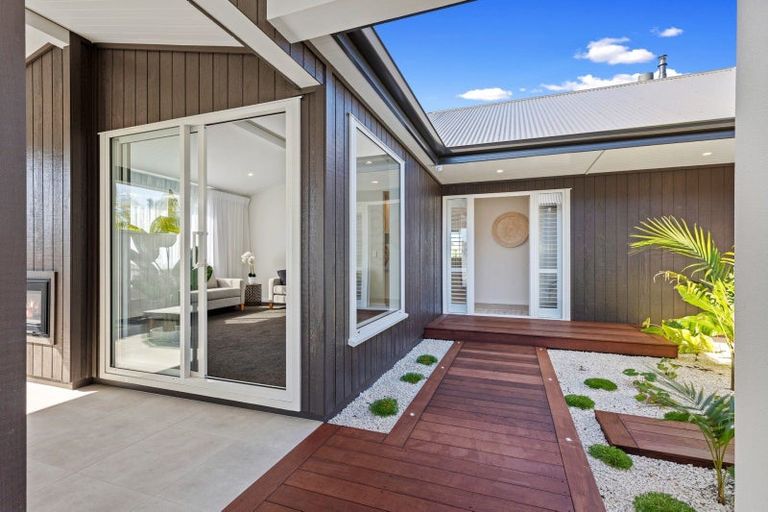 Photo of property in 8 Montiicola Drive, Papamoa Beach, Papamoa, 3118