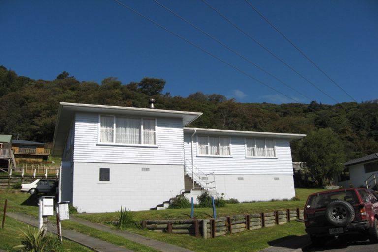 Photo of property in 79d Milton Terrace, Picton, 7220