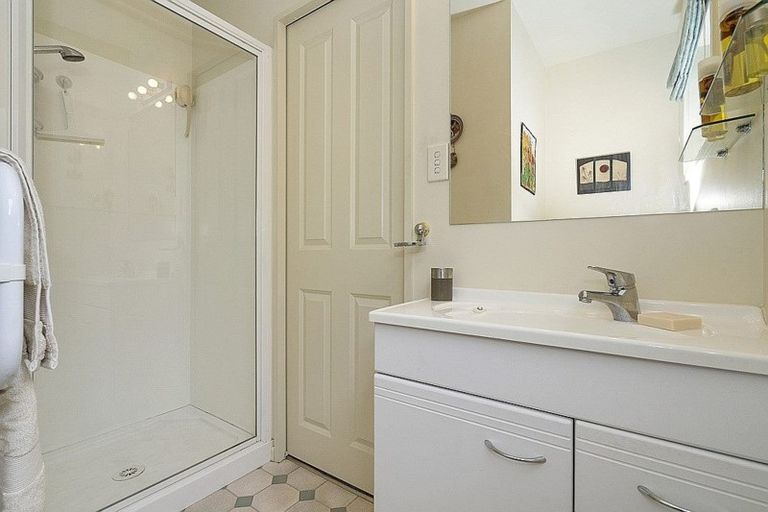 Photo of property in 150a Avonhead Road, Avonhead, Christchurch, 8042