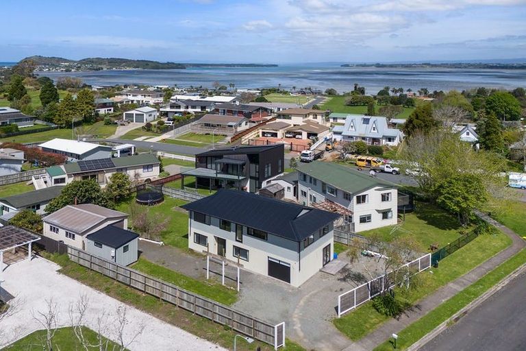 Photo of property in 24 Koutunui Road, Athenree, Katikati, 3177