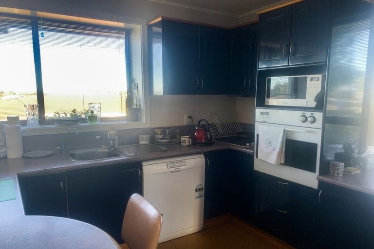 Photo of property in 2/42 Hill View Crescent, Highfield, Timaru, 7910